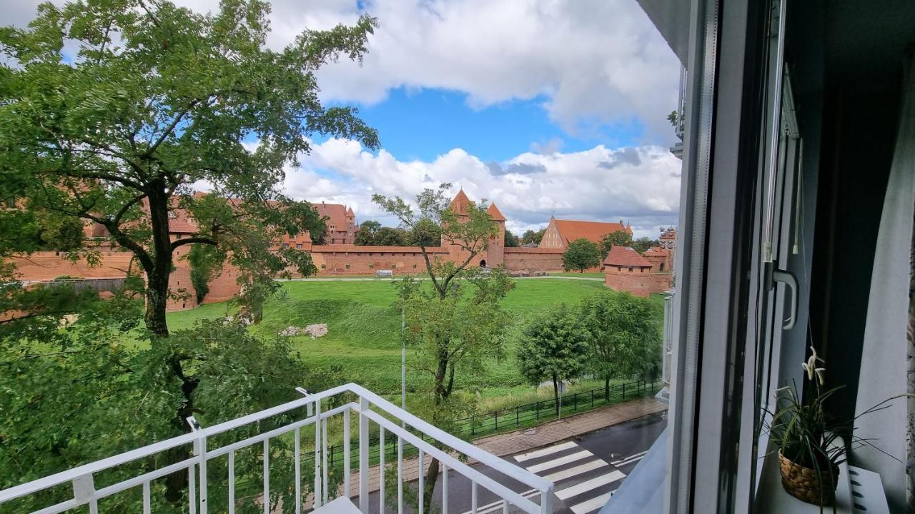 Apartament Okno Na Zamek Malbork Buitenkant foto