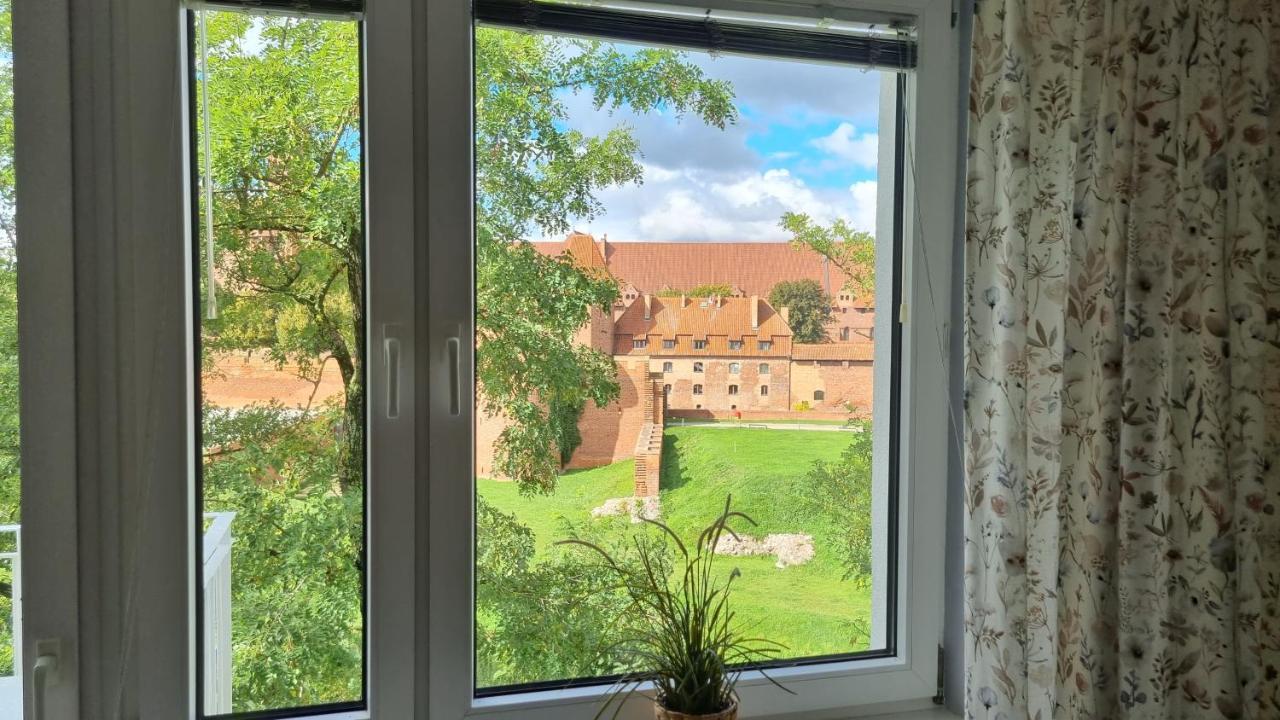 Apartament Okno Na Zamek Malbork Buitenkant foto